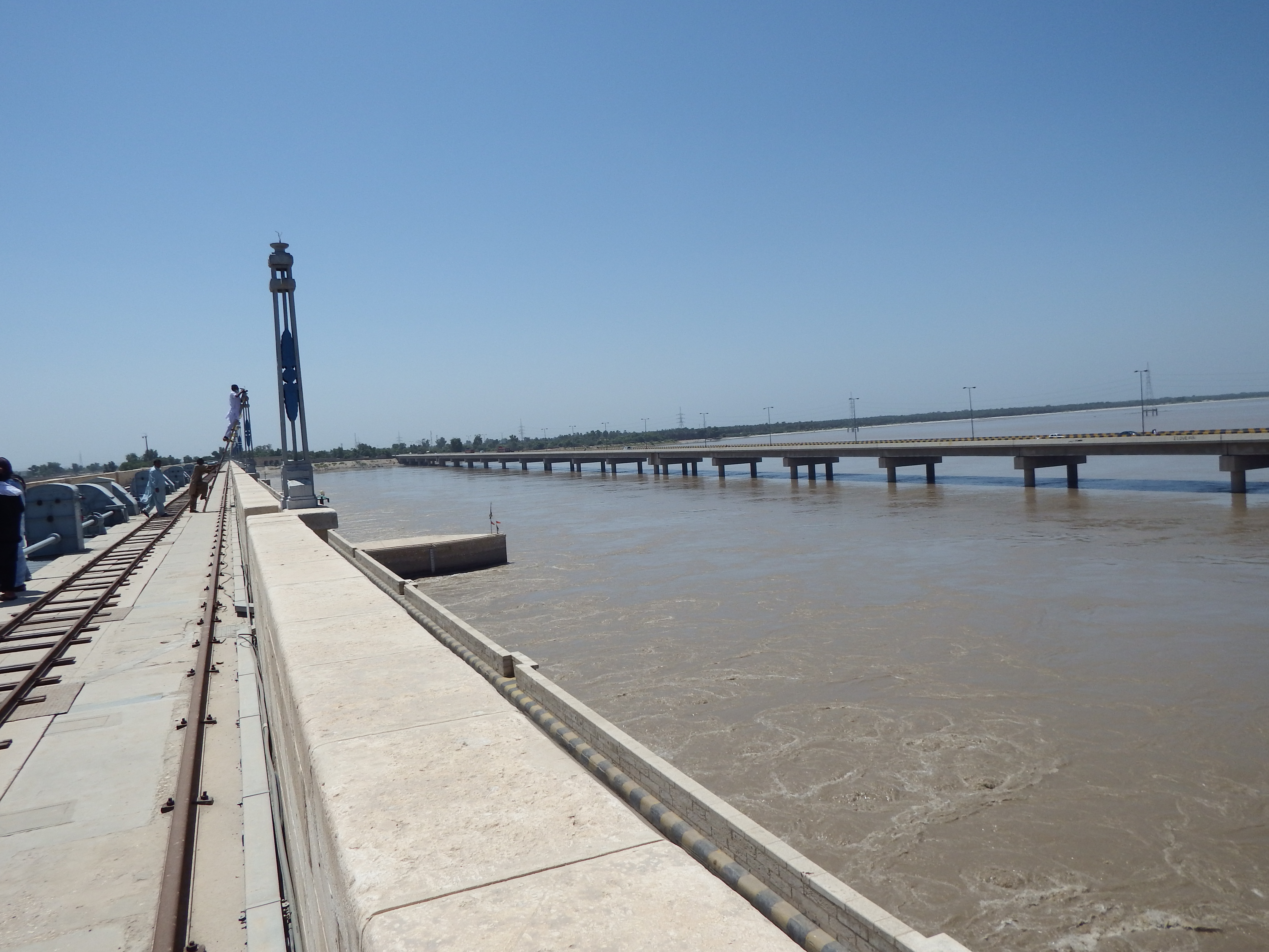 Guddu Barrage Rehabilitation Project, Pakistan (World Bank Funded)